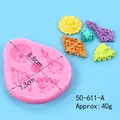 Stampo in silicone rosa con rilievo floreale europeo per fondant, pasticceria e argilla - Stampo in Silicone Rilievo Europeo (50-611-A) / 8.8cm x 7.3cm / Rosa