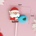 Décoration de gâteau Père Noël en gomme souple pour pâtisseries de Noël et fêtes festives - Père Noël avec Sac Bleu (3017)