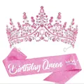 Funkelnde rosa Strass-Krone und passende Birthday Queen Schärpe für Mädchen-Geburtstagsfeiern - Zweiteiliges Set / Rosa