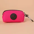 Pinkfarbener Hundekotbeutel-Spender mit Kreuzöffnung und Karabiner für den Spaziergang - Fuchsia
