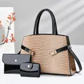 Elegante juego de 3 bolsos con patrón de cocodrilo: bolso grande, cartera y monedero. - Set de tres piezas / Caqui