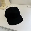 Casquette de baseball rétro noire à 5 panneaux avec bord court et sangle réglable unisexe - 56-58cm (Réglable) / Noir