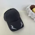Embroidered lightning baseball cap in dark grey with wide brim for unisex sun protection - 56-59cm / Adjustable / Gray