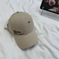 Casquette de baseball kaki avec broderie 'B1' minimaliste et bord large de style streetwear - 56-59cm (Réglable) / Khaki