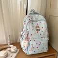 Zaino azzurro a pois con ricamo gatto e un adorabile ciondolo orsetto di peluche - Blu
