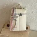 Sac bandoulière crème pour téléphone avec breloque étoile de mer scintillante et ruban - Avec Pendentif / Blanc Cassé