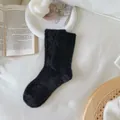 Calcetines cálidos de terciopelo de visón negro para el invierno en casa con diseño mullido - Talla única / Negro