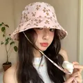Chapeau cloche à fleurs pour femmes, idéal pour la protection solaire avec cordon réglable. - 56-58cm / Rose