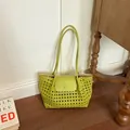 Handgefertigte grüne geflochtene Ledertasche mit großem Fassungsvermögen für den Sommer - Moosgrün