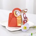 Elegante kleine rote Geschenktüte aus Leder mit Seidenschal für Hochzeitsgastgeschenke - Extra groß / Orange mit Band