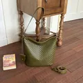 Retro olijfgroene geweven lederen hobo-emmer tas voor dames met verstelbare riem - Groen