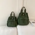 Mochila y bolso de mano minimalista de nailon verde con cordón, set de dos tamaños - L / Verde