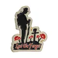 Commemorative soldier silhouette brooch with red poppy flowers and Lest We Forget text - Soldier Silhouette Nostalgic Brooch (QHXZ6108)