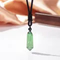 Halskette mit grünem Naturstein Hexagonalanhänger und schwarzer geflochtener Schnur - Fluorit