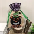 Sacchetto di tela per caramelle di Halloween con ricamo a gatto nero e coulisse viola - Stile Gatto Nero