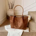 Premium retro large-capacity faux suede tote bag in brown for autumn and winter commute - Brown
