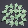 Kleine mintgrüne Ripsband-Schleifen mit Schwalbenschwanz-Enden für DIY-Haarschmuck-Zubehör. - Größe ca. 4,5X6cm, Bandbreite 1,5cm / Hellgrün