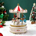 Boîte à musique carrousel de Noël festive avec rayures rouges et blanches sur de la neige - Boîte en papier / Rouge Floral