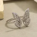 Eleganter verstellbarer Ring aus S925 Sterlingsilber mit funkelnden Schmetterlingsflügeln - Größe 14 (Offen Verstellbar) / Weißgold