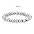 Vista dettagliata del bracciale elastico con perle in acciaio inox argento da 10mm uomo - 10mm / Argento