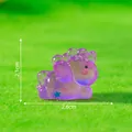 Miniatura de figurita de unicornio translúcido violeta luminoso para decoración de jardín - Unicornio Acostado / H2.1cm x L2.6cm / Púrpura