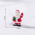 Figurine de Père Noël miniature de 2,7 cm pour décoration de paysage de Noël DIY - Tenant un Cadeau