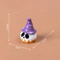 Μινιατούρα κρανίο Halloween με μωβ καπέλο για διακόσμηση σπιτιού κούκλας DIY - Διακοσμητικό Κολοκύθα με Σταγόνες Κεριού (C3849/C3572) / 2.9x2x2cm