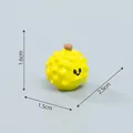Linda mini figura fruta amarilla 1,6x1,5x2,5cm para decoración de micro paisajes DIY - Durian