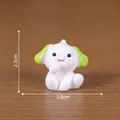 Miniature figurine de chien blanc aux oreilles vertes pour maison de poupée et décor DIY - Style Chiot Assis