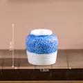 Miniatur-Puppenhaus-Vase mit blauem strukturiertem und weißem geripptem Design - Vase Stil 10