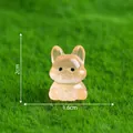 Süße leuchtende Mops-Miniaturfigur für DIY-Mikrolandschaftsgartendekoration, 1,6x2 cm - Sitzender Mops (12#)