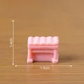 Sgabello da pianoforte in miniatura rosa per casa delle bambole, 1,4 cm x 1,9 cm - Sgabello Rosa