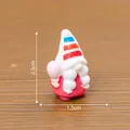 Adorable figurita de gnomo de cumpleaños en miniatura para decoración de escritorio - Gnomo de Cumpleaños / Estilo Globo Rosa