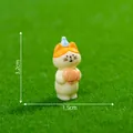 Miniature cat figurine holding fish on grass with 3.2cm x 1.5cm dimensions for dollhouse DIY - 4# Taiyaki Cat