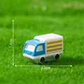 Camión de juguete en miniatura blanco y azul para decoración de jardín DIY, 2,2x1,4cm - Camión