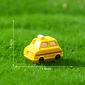 Miniatura de taxi amarillo para decoración de micro paisajes DIY, 1,9 cm x 1,4 cm - Sedán