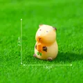 Miniature resin guinea pig figurine eating a carrot for moss micro landscape decor, 2.2cm height - Guinea Pig Miniature / 2# Eating Carrot