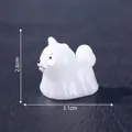 Statuina di cane fantasma luminoso per decorazione Halloween fai-da-te micro paesaggio - Mini Animale Fantasma (C2651) / Samoiedo