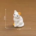 Miniature white and orange cat figurine for micro landscapes, size 3.3cm by 2.1cm - Flower Cat (2#) / 3.3x2.1cm / White