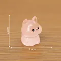 Graziosa statuetta di cucciolo color pesca in miniatura per micro paesaggi 2x1,6 cm - Cucciolo Seduto (C2998) / 1,6x2,0cm / Rosa Luminoso