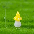 Miniature luminous yellow resin mushroom figurine with dimensions for DIY garden - 2.2x1.3cm / Yellow