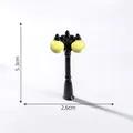 Miniature double-headed street lamp for micro-landscape DIY decor, 5.3cm height - 5.3cmx2.6cm
