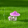 Piccola miniatura di fungo in resina viola per decoro giardino di muschio, 2,2x2 cm - 1 Pezzo / Stile 2 Fungo
