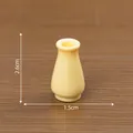 Miniatur gelbe Vase für Puppenhaus DIY Deko, Größe 2,6 cm Höhe und 1,5 cm Breite - Enghalsflasche / Gelb