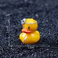 Figura en miniatura de pato médico amarillo para decoraciones de micro paisajes, 2,2x2,3 cm - 5# Pequeño Pato Monstruo (C2085)