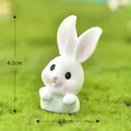Figura de conejo blanco en resina para decoración de micro-paisajes de jardín - Conejo de Medio Cuerpo No.7
