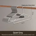 Set of minimalist grey non-marking hangers with anti-slip grooves and 42cm width - Gray