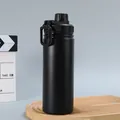 Matte schwarze Edelstahl-Isolierflasche für den Sport mit Magnetgriff-Halterung - Ein-Finger Deckel / 530ml / Schwarz