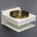 Wandmontierter Aschenbecher aus Edelstahl mit weißem Halter und goldener Schale - Quadratisch / Goldenes Quadrat