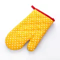 Manopla de horno aislante amarilla con lunares y borde rojo resistente al calor - Lunares Pequeños Individual / Amarillo